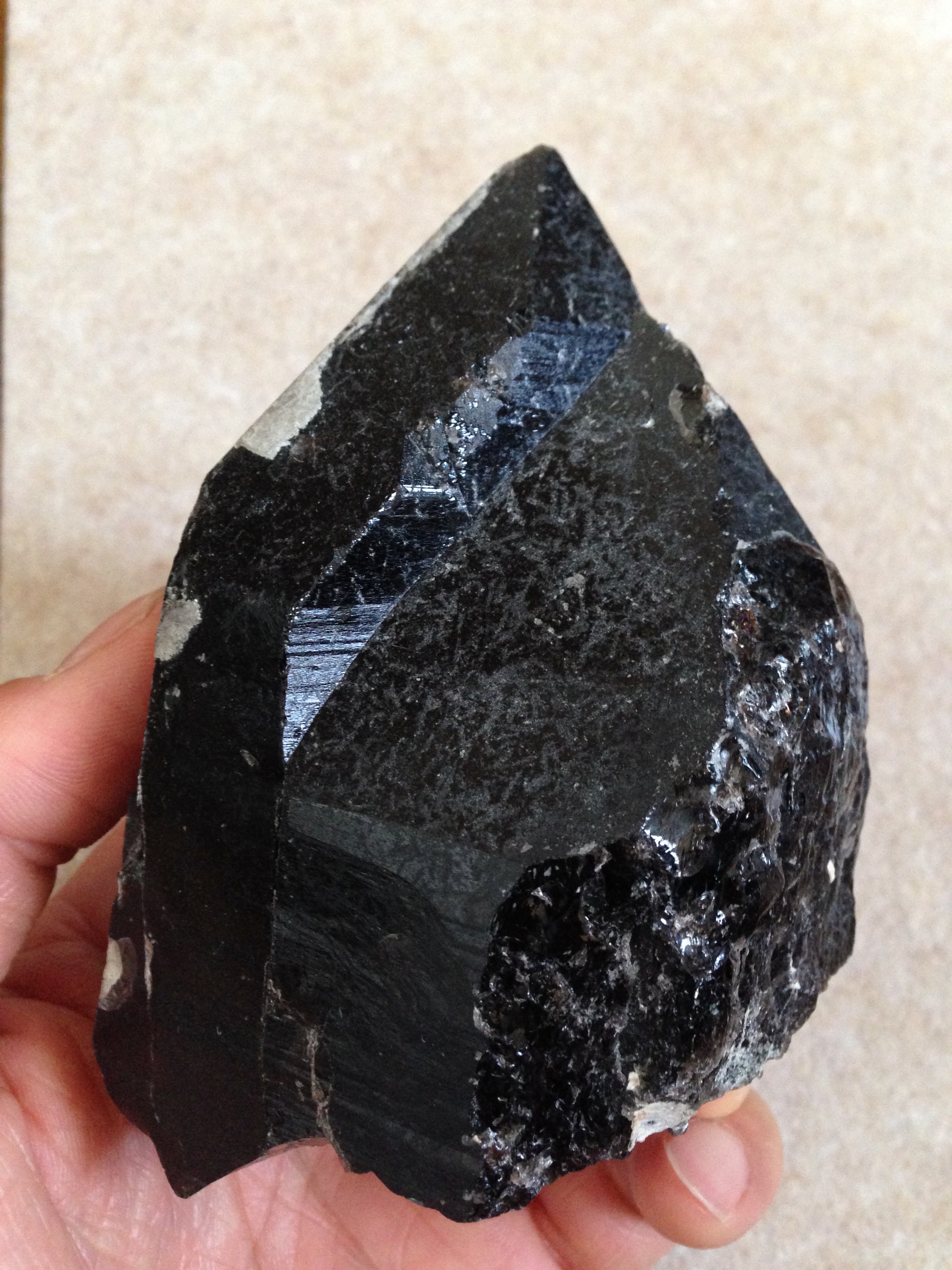 天然石コレクション 黒水晶 原石 – リベブロ～リベッターBのブログ～